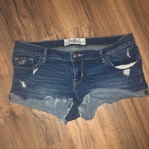 Hollister Distressed Denim Jeans Short Size 9 W29